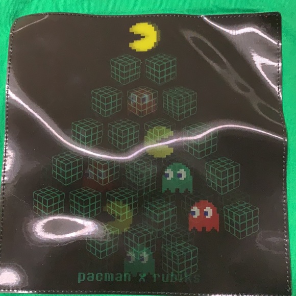 💥3/$25 PACMAN MEN’S HOLIDAY HOLOGRAPHIC PATCH💥 - Picture 7 of 7